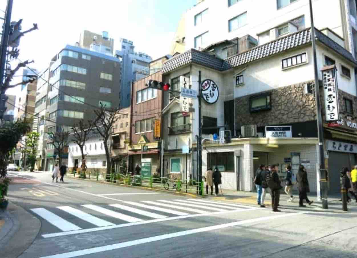 東京・メトロ日比谷線人形町駅