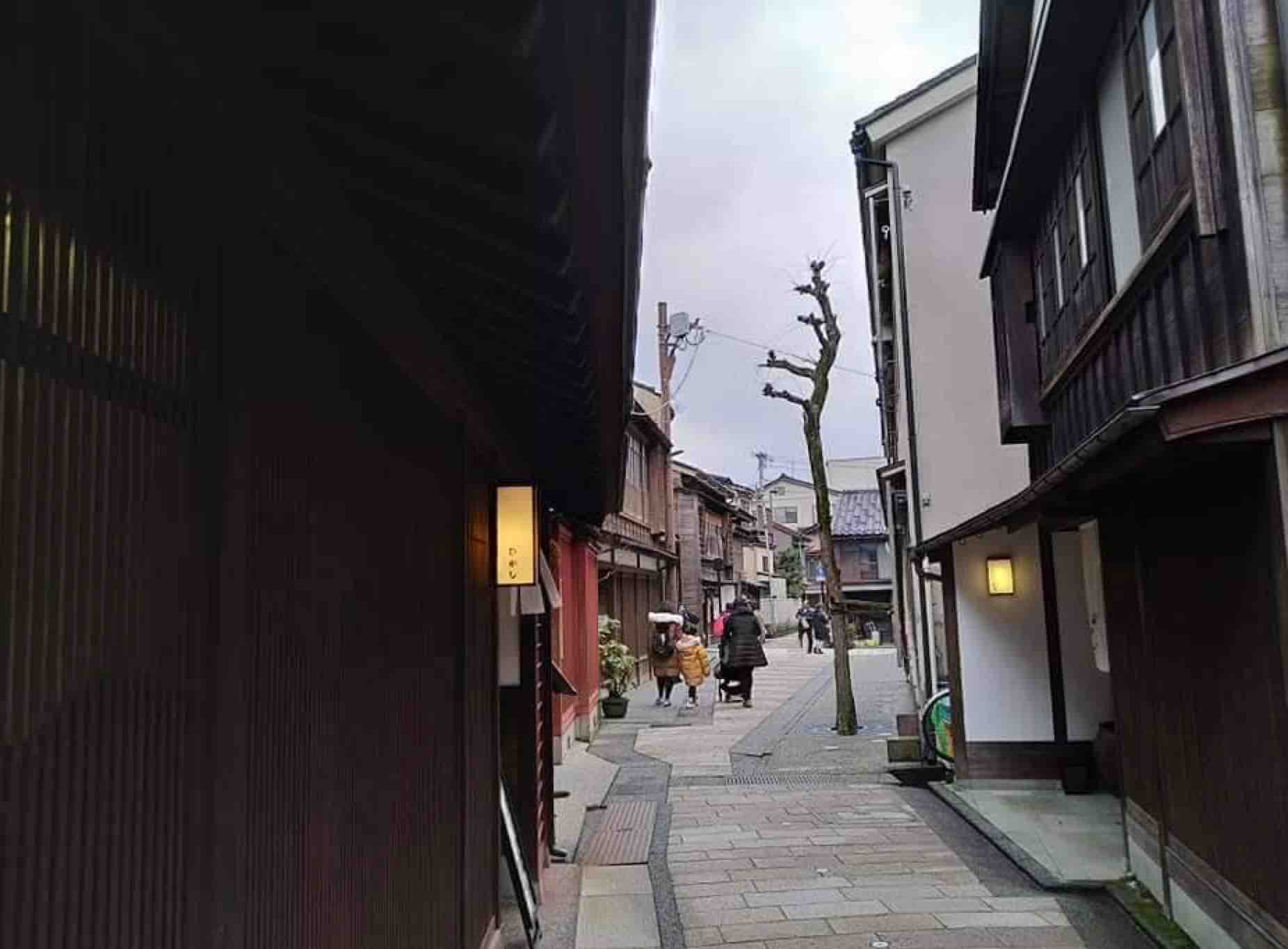金沢　東茶屋町